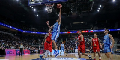 Uruguay cierra la primera fase con una victoria frente a Chile