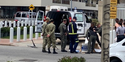 Seis muertos y decenas de heridos en un tiroteo durante un desfile en EE.UU.