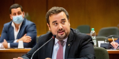 Diputado Cal de Cabildo Abierto, entiende que hay que hacer una nueva ley de medios