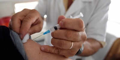En el da mundial de la hepatitis Salud Pblica anunci que se incluirn los controles de esa enfermedad en el carnet de salud