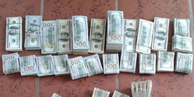 Un hombre de 39 a�os  fue detenido con armas, veh�culos y casi medio mill�n de d�lares, tras un allanamiento en Maldonado