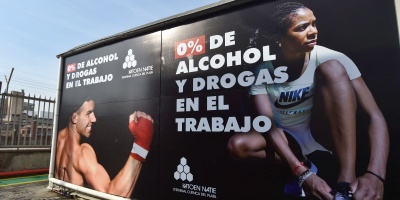 Indita campaa contra el consumo alcohol y drogas en el trabajo con apoyo de "Tonga" Reyno y "Deborah Rodrguez"