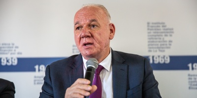 El subsecretario de Industria Walter Verri coincidi� con el presidente del FA quien destac� la conveniencia de tener la refiner�a de La Teja