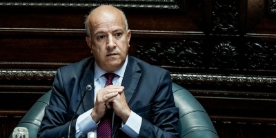 Senador Coutinho propone exonerar el IVA en el litoral para combatir la diferencia de precios