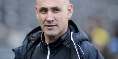 Eduardo Espinel dej� de ser el t�cnico de Plaza Colonia.