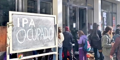 Los estudiantes del IPA ocuparon la sede en reclamo de mayor presupuesto educativo en la Rendicin de Cuentas