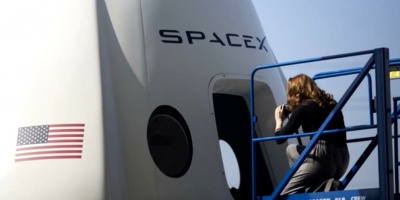 La cápsula de carga de SpaceX llegó a las aguas de Florida desde la EEI