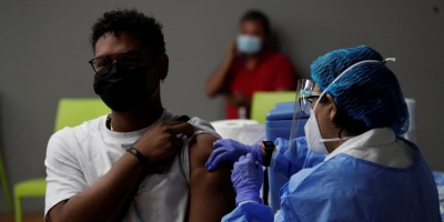 Mxico recibir 10 millones de vacunas de Covax tras queja del presidente