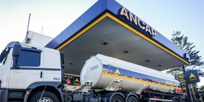 El Frente Amplio asegur que "se puede y debe bajar" el precio de los combustibles