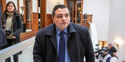 Renunci� Luis Calabria,  n�mero tres del Ministerio del Interior, tras admitir que se atendi� en el Hospital Policial