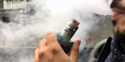 �Vapear� no es m�s seguro que fumar, dice la Comisi�n Cardiovascular