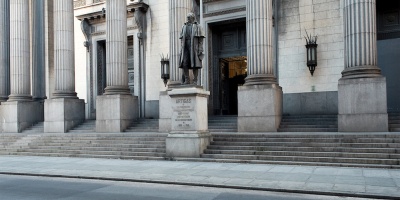 El Banco Rep�blica  llama a aspirantes para cubrir puestos de auxiliar de ingreso con un salario nominal de casi $47.000 