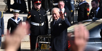 Carlos III est� exento de pagar impuestos por la herencia de su madre