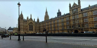 Cerrado el acceso a la cola para la capilla ardiente de Isabel II durante seis horas