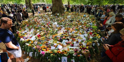 Reino Unido despide a su reina con un solemne funeral y ante 2.000 invitados