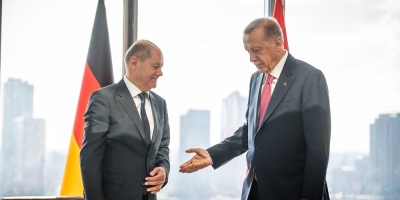 Erdogan dice que Rusia debe abandonar los territorios ocupados en Ucrania para lograr un acuerdo de paz