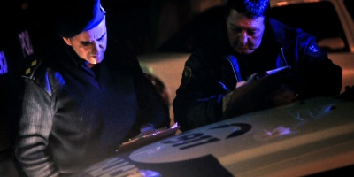 Robaron a un polic�a: le quitaron su chaleco y arma reglamentaria