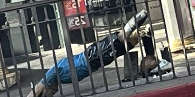 Derribaron la estatua de Luis Su�rez en Salto 