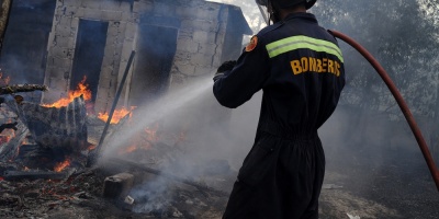 Un incendio afect� a varias viviendas en el barrio Marconi en Montevideo