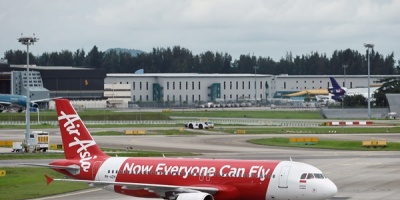 Buscan verificar datos sobre posible aterrizaje del avin de Air Asia desaparecido