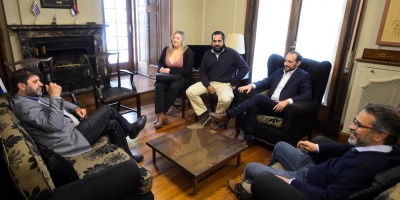 Amado busca alianza para una futura �coalici�n� con FA