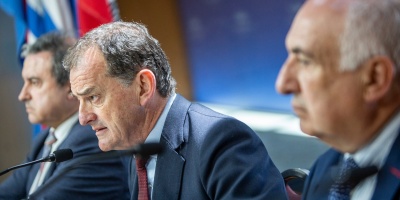 Cabildo Abierto present� un proyecto de ley para que iniciativas que excedan un periodo de gobierno cuenten con aval del senado