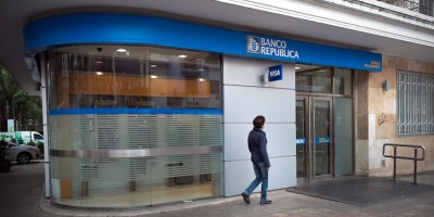 Desde noviembre los jubilados podr�n acceder a la l�nea de pr�stamos especiales del Banco Rep�blica
