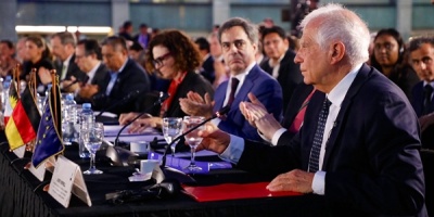 Borrell busca solucionar en Latinoam�rica las "dependencias excesivas" creadas por la globalizaci�n