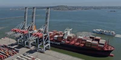 Llega barco con 13 mil contenedores