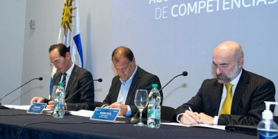 Se firm� acuerdo para capacitar a empleados p�blicos en competencias digitales