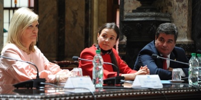 100 a�os de la radio en Uruguay