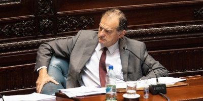 Manini R�os sobre reestructura de deuda: "No podemos dejar tanto uruguayo por fuera del sistema financiero"