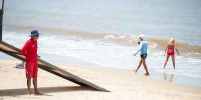 Convocan a guardavidas para Maldonado