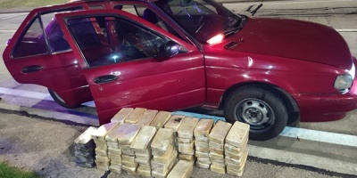 M�s de 100 ladrillos de droga hallados tras un registro de veh�culos y personas