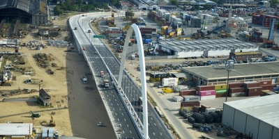 Se inaugur� el viaducto en rambla portuaria