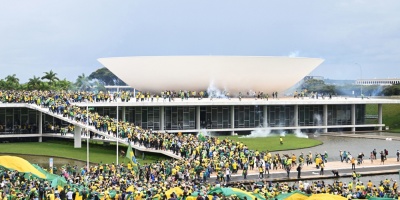 Rector de la Universidad para la Paz ve el invasi�n de instituciones brasile�as una "mala copia" del asalto al Capitolio