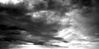 Anuncian tormentas puntualmente fuertes