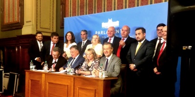 �Es absurdo hablar de tarifazo� dijo el ministro de Industria Energ�a y Miner�a en el Parlamento