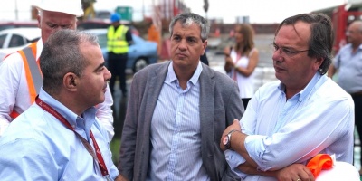 El gobierno est� �confiado� en lograr los 14 metros de profundidad para el puerto