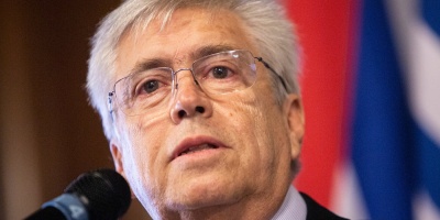 El extitular de Ambiente Adri�n Pe�a seguir� trabajando dentro del Partido Colorado 