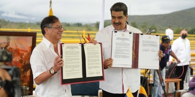 Petro y Maduro firman un acuerdo comercial entre Colombia y Venezuela
