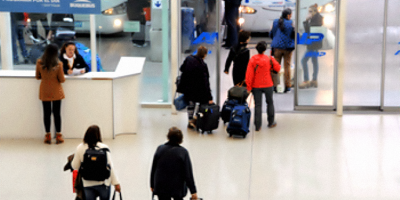 El puerto de Colonia sigue registrando  niveles r�cord en el n�mero de pasajeros que viajan hacia y desde Buenos Aires