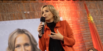 Laura Raffo respondi� en Twitter a un comentario sobre su genitalidad realizado por la murga ganadora 'Asaltantes con patente'