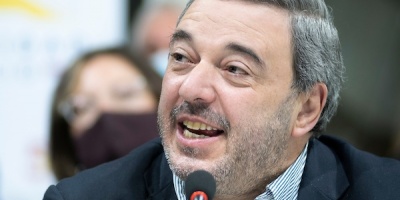 Bergara: "El FA es el �nico partido pol�tico en la historia reciente del Uruguay que baj� los impuestos"