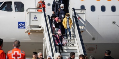 Llegan a Espa�a 89 refugiados sirios afectados por el terremoto: "Traen un doble drama detr�s de ellos"