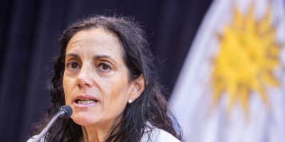 La ministra de Econom�a Azucena Arbeleche, dijo que �se diga lo que se diga, lo que hay es una rebaja de impuestos�