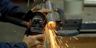 Actividad industrial cay� 0,9% en enero, en comparaci�n con igual mes del a�o pasado.