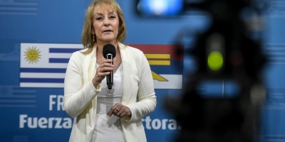 Para la oposici�n Cosse "desbarranc�