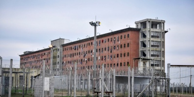 Fue liberado Polic�a tomado de reh�n en el Penal de Libertad.