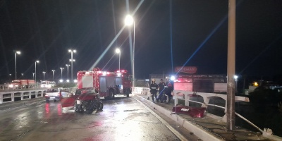 Un joven de 18 muri� tras salir despedido de un auto y caer al arroyo Miguelete